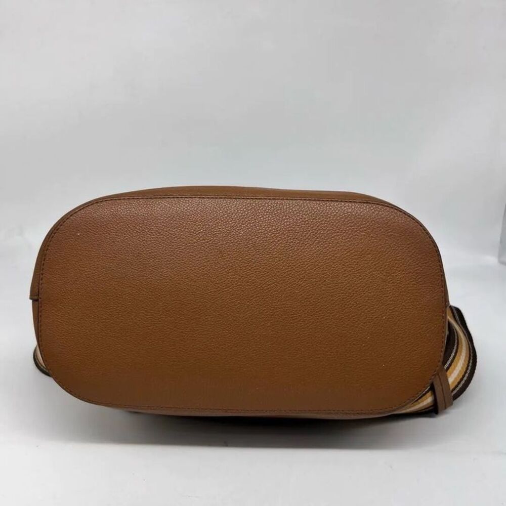 Prada Women Pre-Loved Bag Very Good Condition - Picture 6 of 9